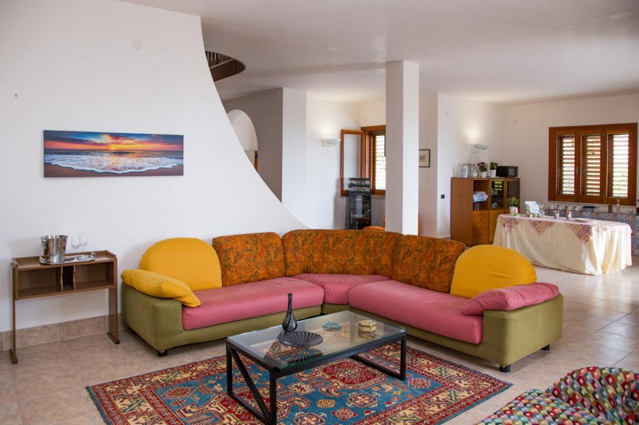 Villa Vega Fontane Bianche Exteriör bild