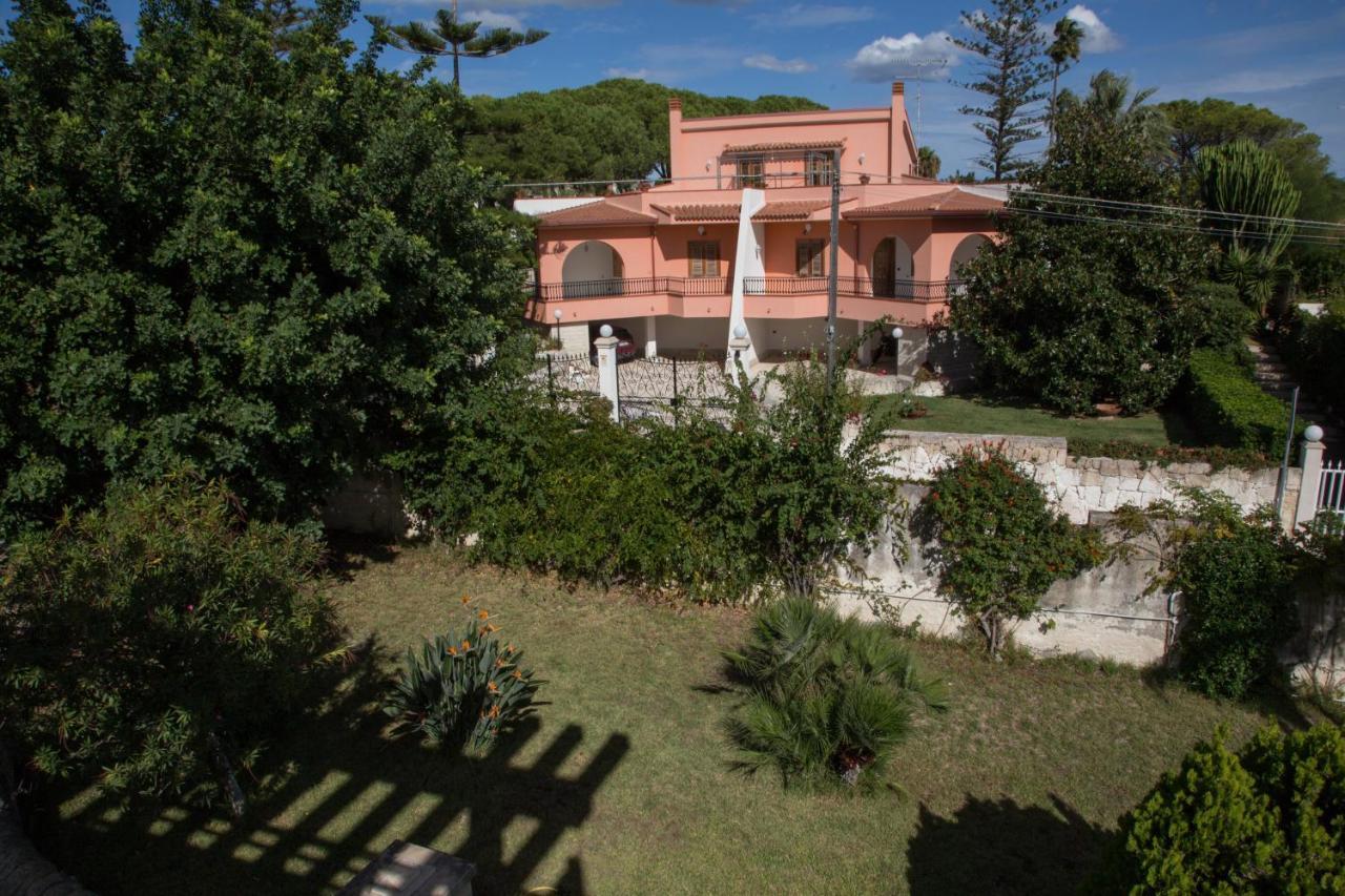 Villa Vega Fontane Bianche Exteriör bild