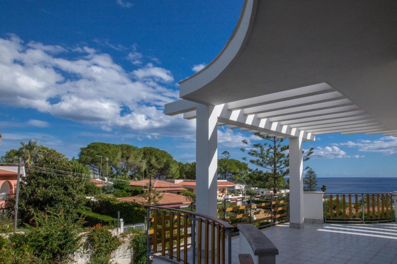 Villa Vega Fontane Bianche Exteriör bild
