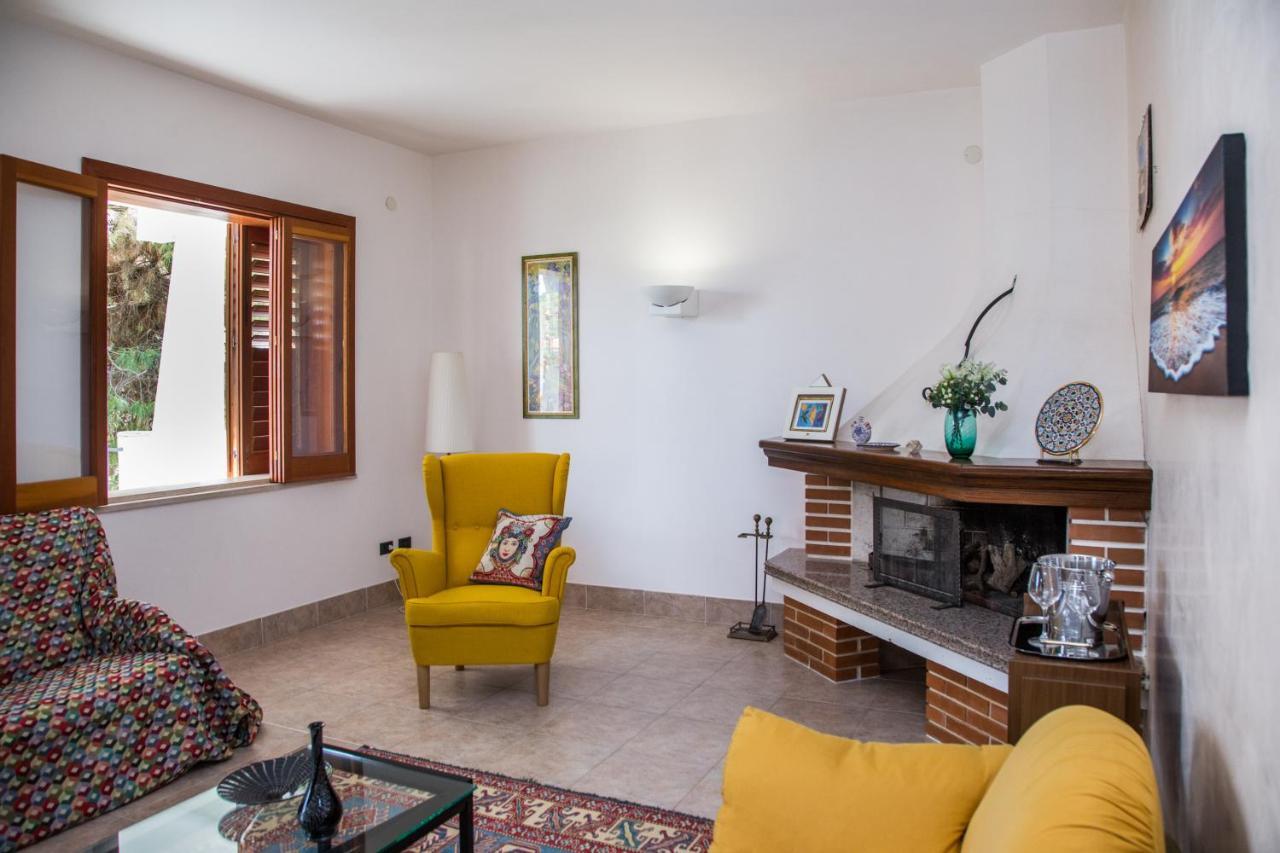 Villa Vega Fontane Bianche Exteriör bild