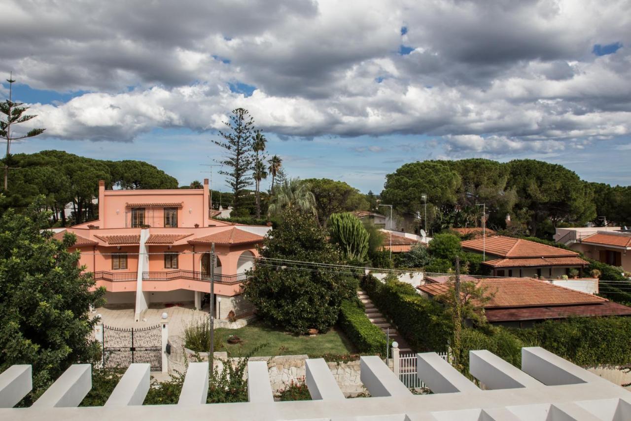 Villa Vega Fontane Bianche Exteriör bild