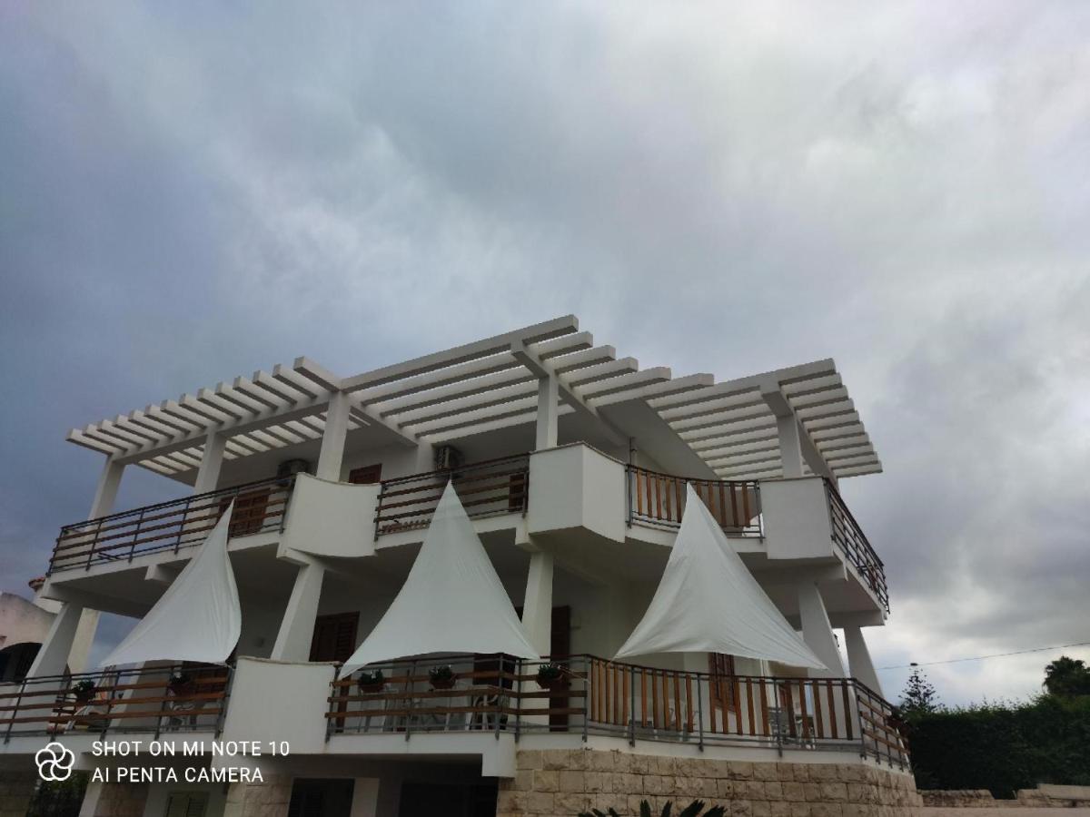 Villa Vega Fontane Bianche Exteriör bild