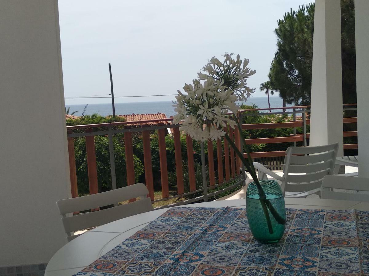 Villa Vega Fontane Bianche Exteriör bild