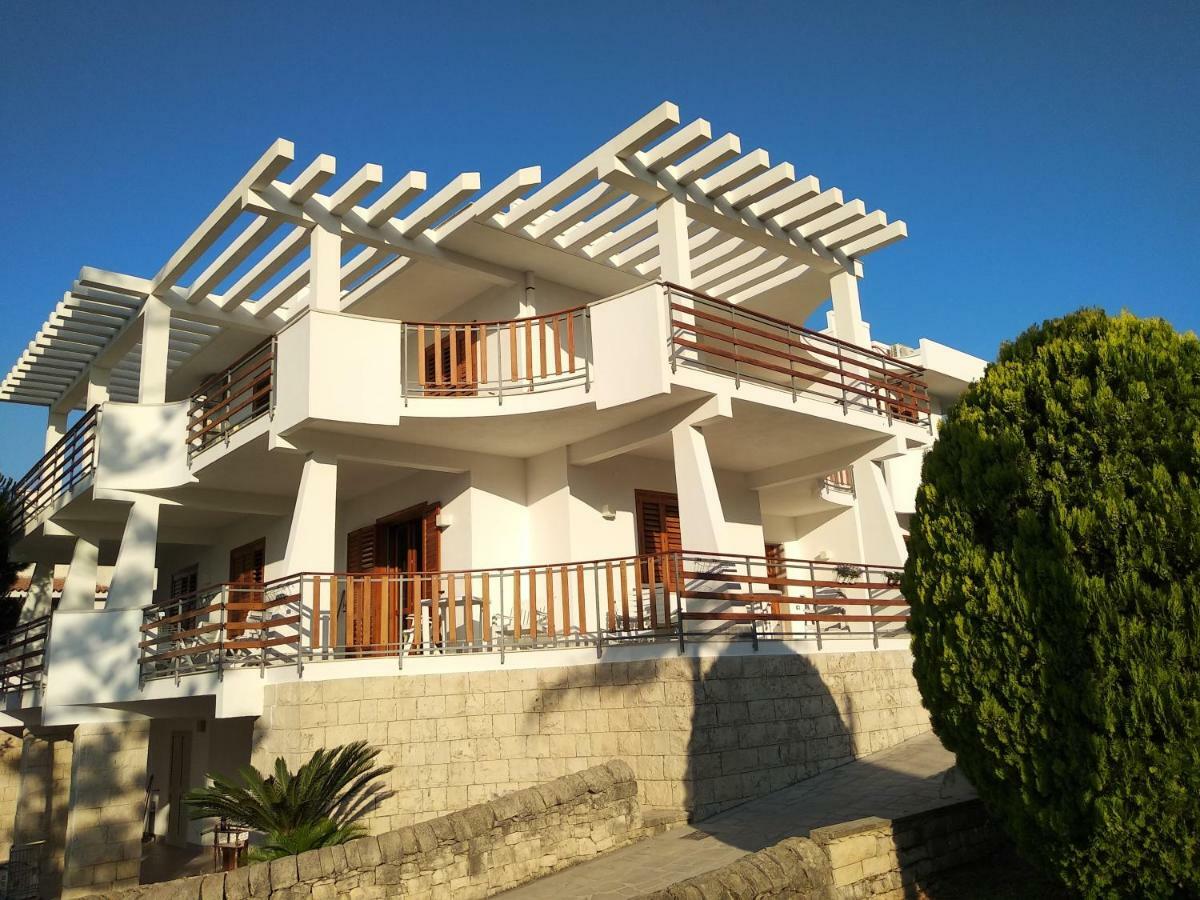 Villa Vega Fontane Bianche Exteriör bild